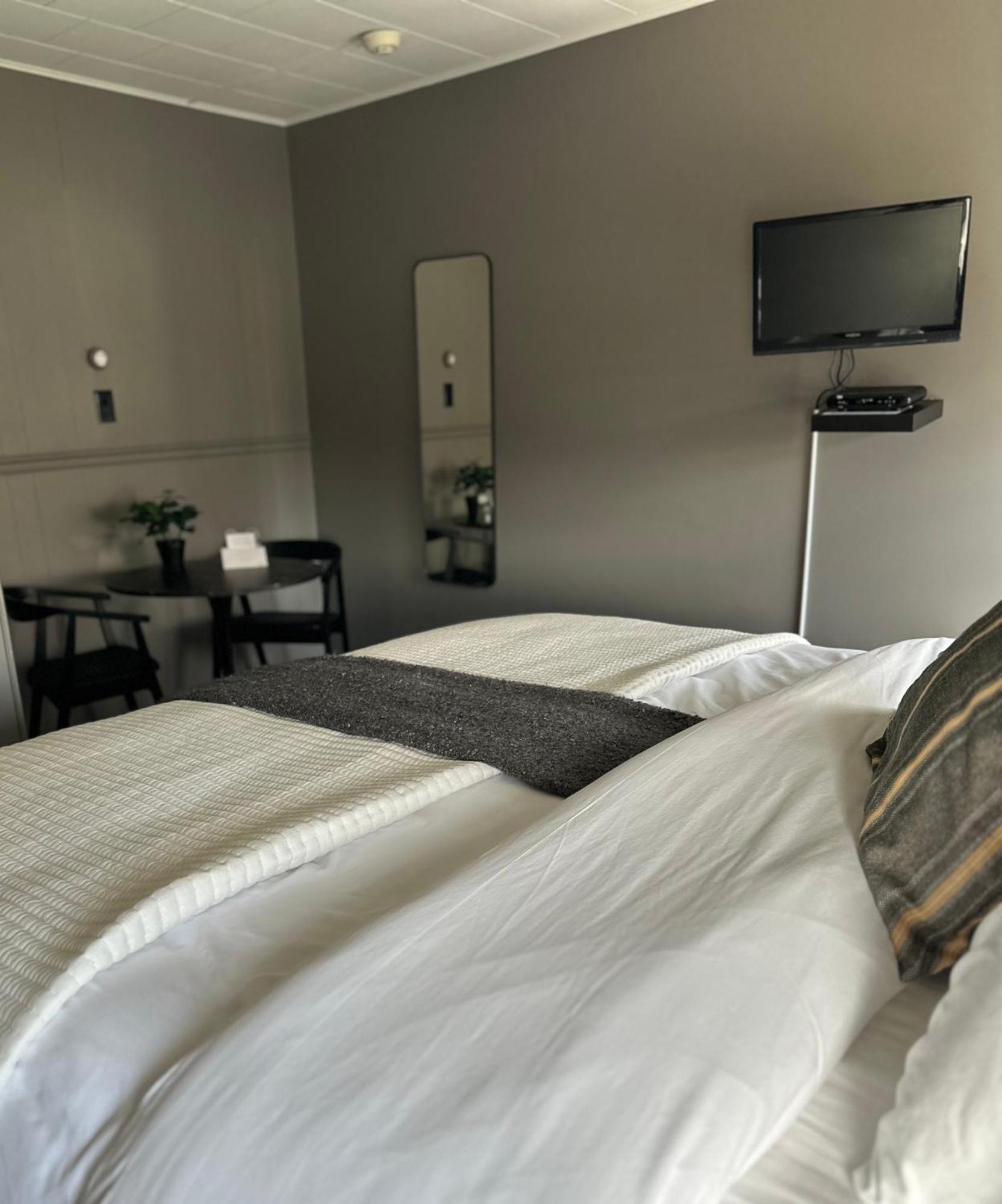 Auberge Des Cantons Magog ภายนอก รูปภาพ