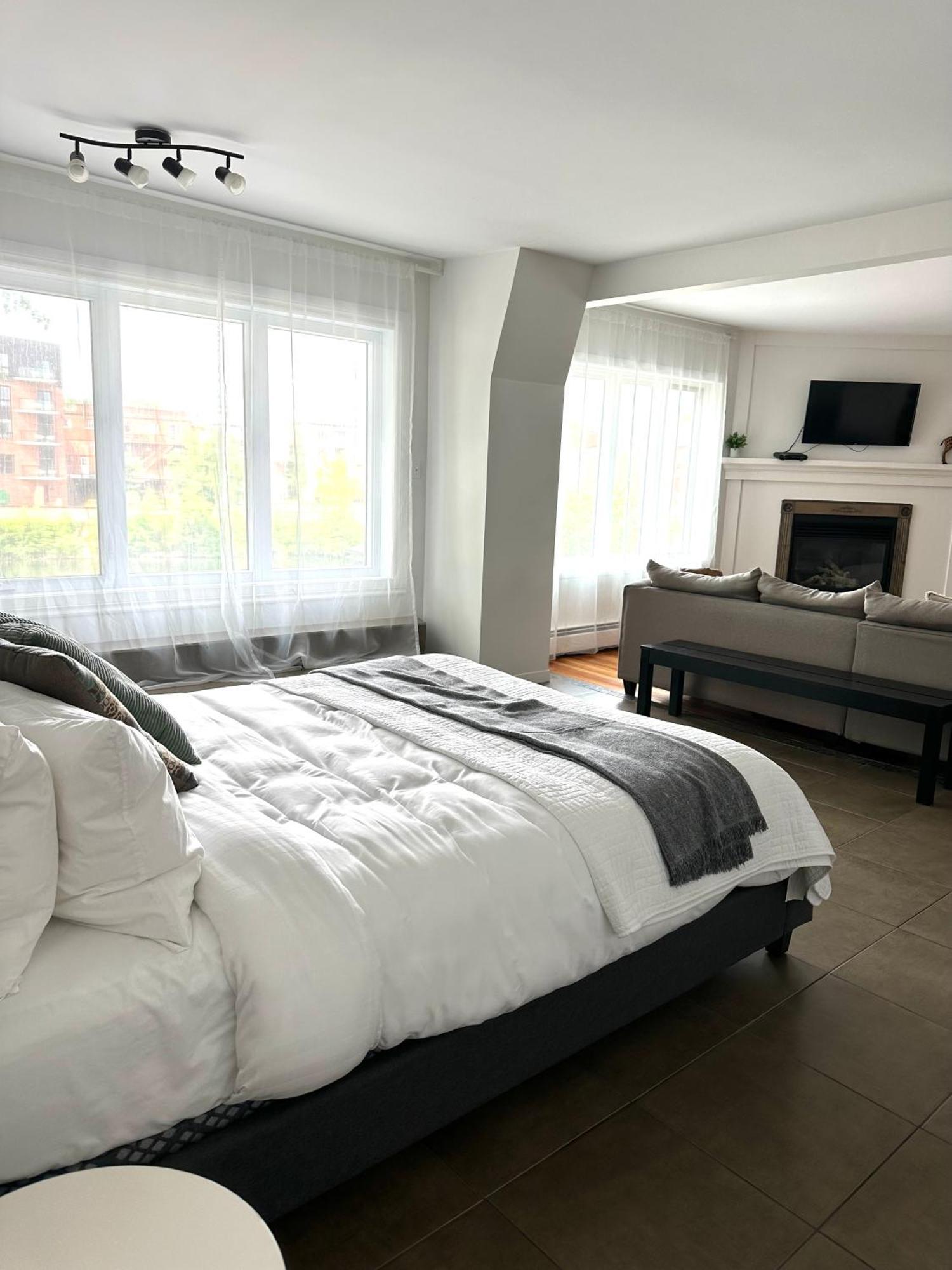 Auberge Des Cantons Magog ภายนอก รูปภาพ