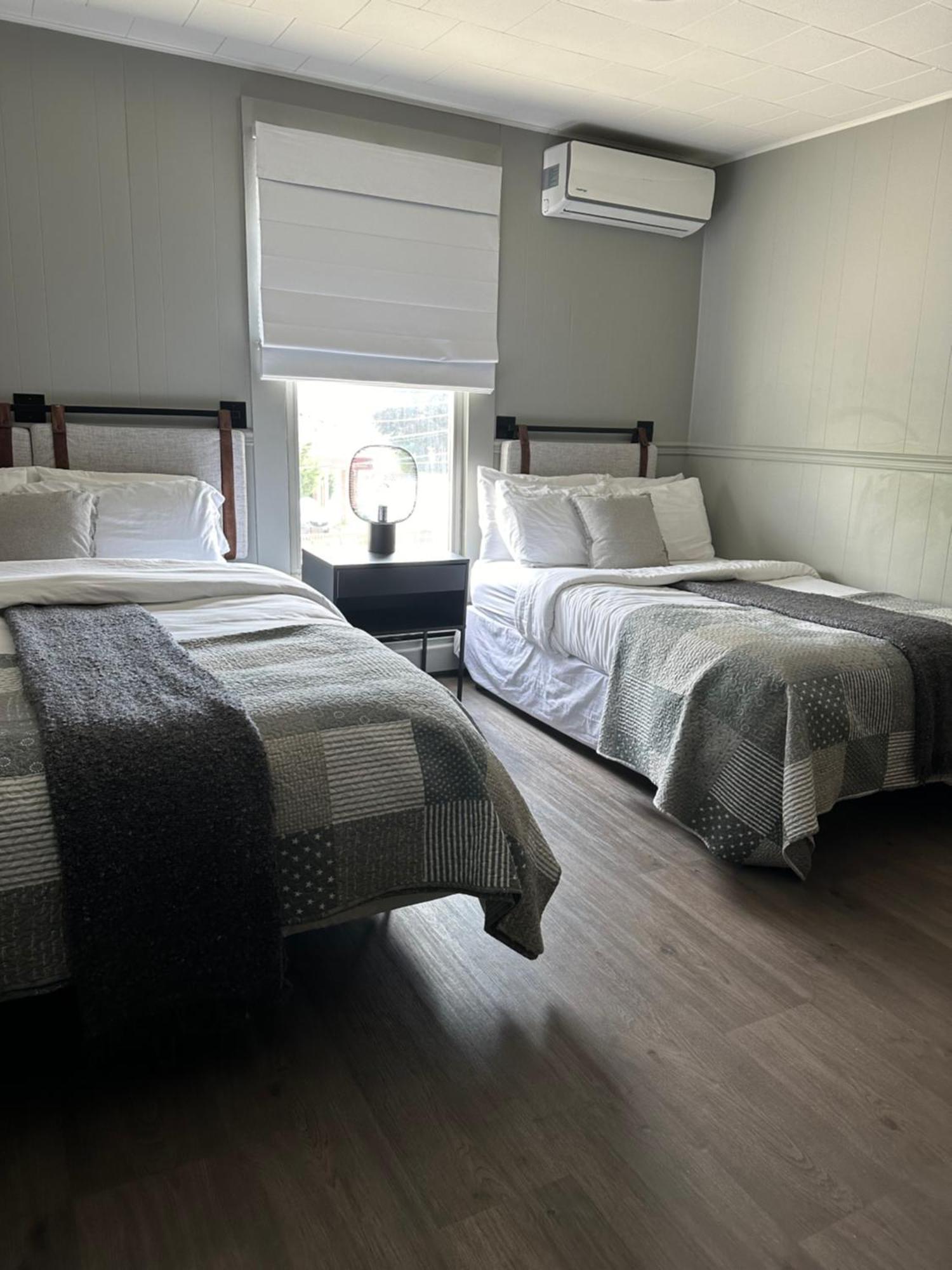 Auberge Des Cantons Magog ภายนอก รูปภาพ
