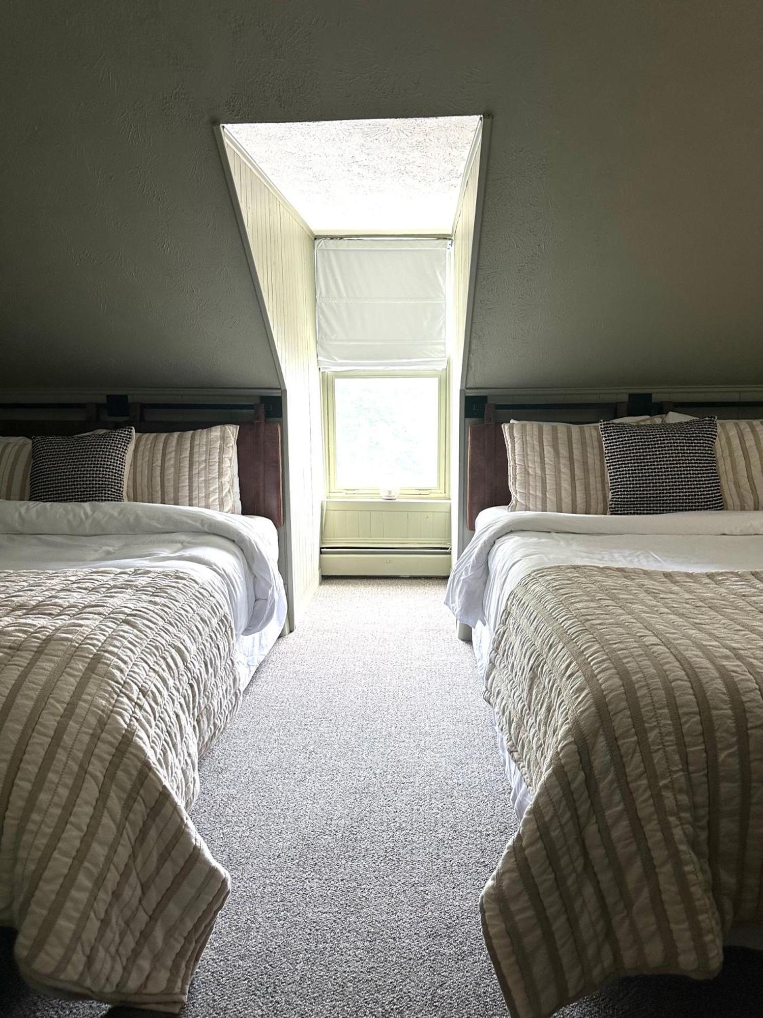 Auberge Des Cantons Magog ภายนอก รูปภาพ