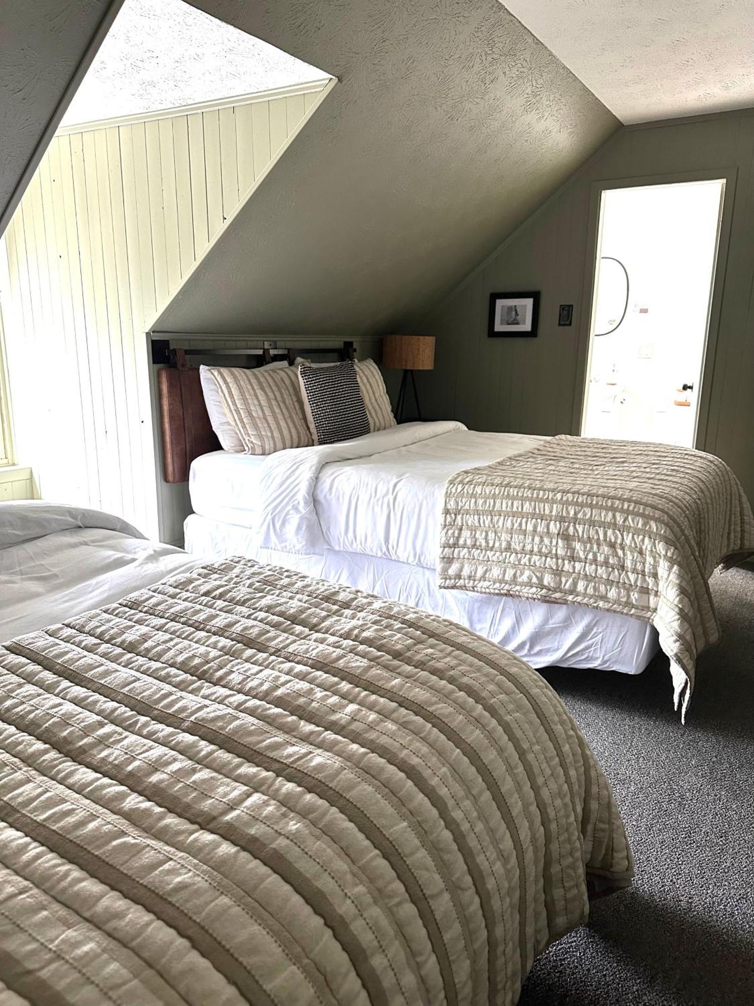 Auberge Des Cantons Magog ภายนอก รูปภาพ